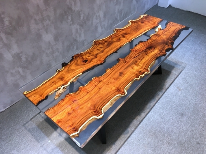 Table Tronc D Arbre Resine MO025E, Table “résine époxy, double tronc d’arbre” - Starsdeco
